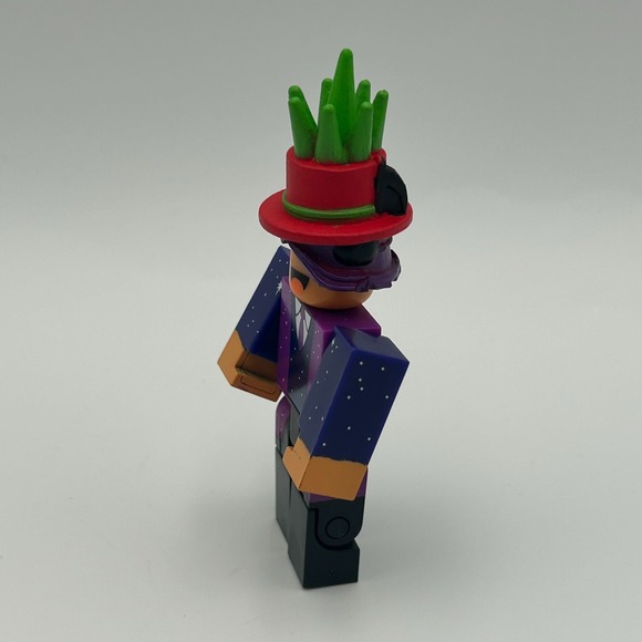 Roblox Character 2.75" Robo693 CrazyBlox with Plant Hat, no code - Picture 3 of 5